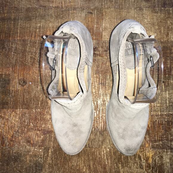 FRYE Margaret Shootie Bootie Grey Leather Womens 8 Chunky Heel Work Classic - Picture 4 of 9